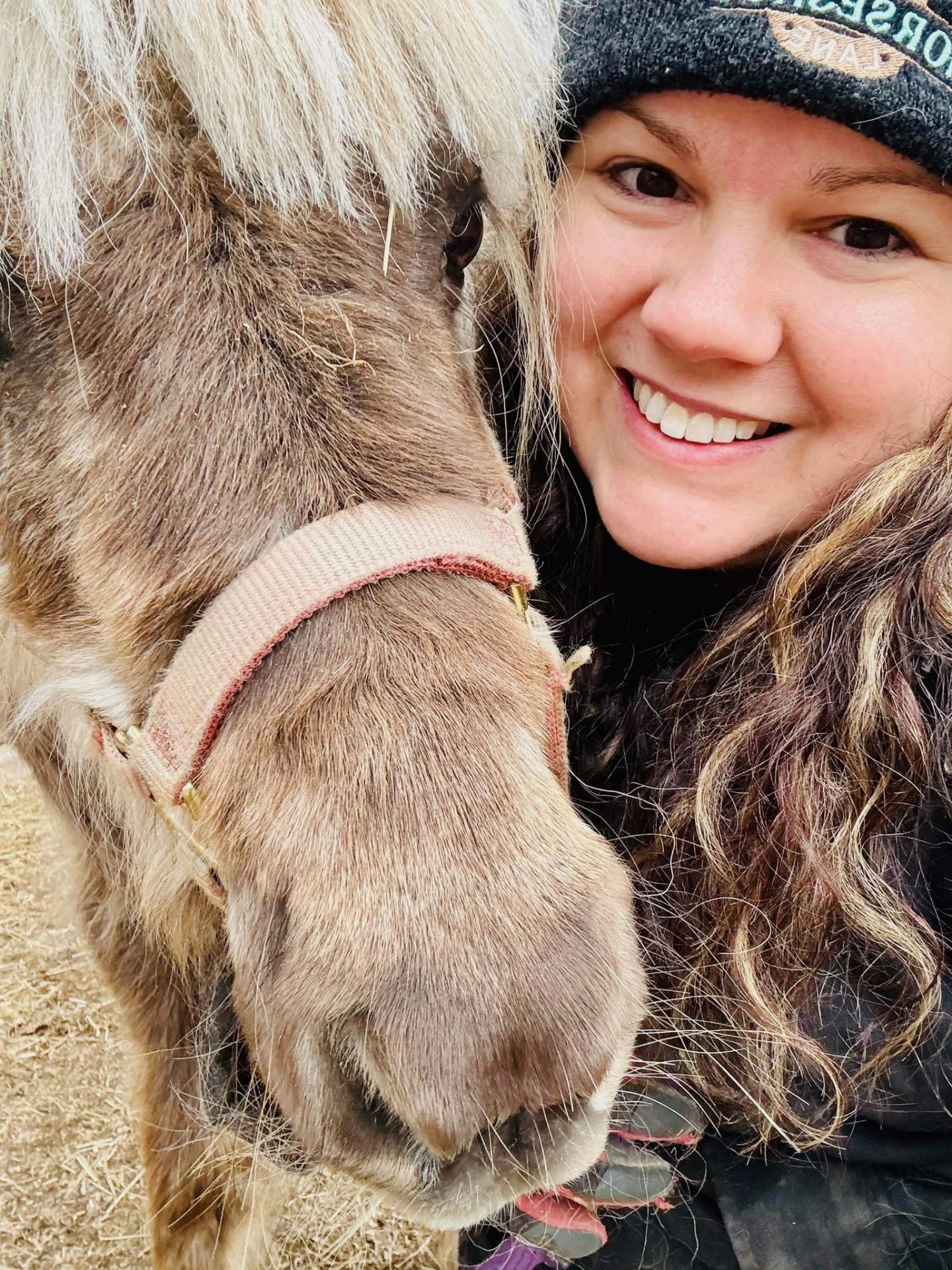 Selfie with a fluffy pony on a winter day